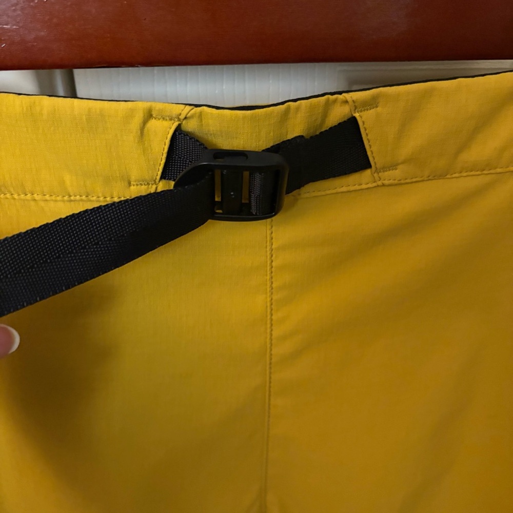 MONTBELL Womens Canyon Shorts Yellow Size Medium Hiking Outdoor Active Granola - Picture 4 of 7
